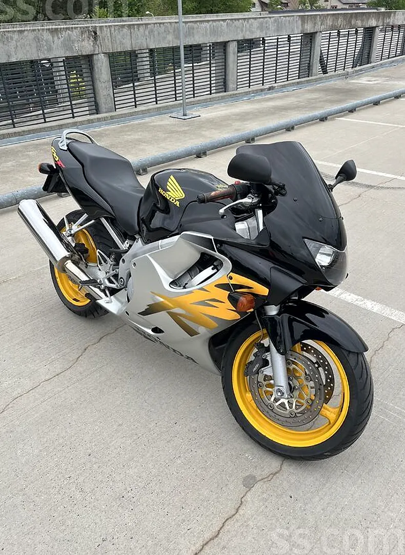 Honda Cbr600F