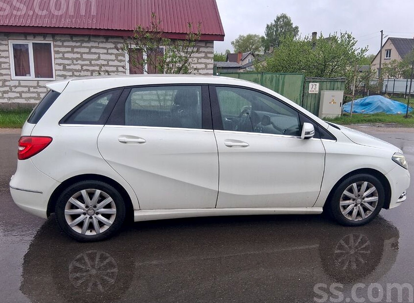 Mercedes-Benz B200 — foto 2