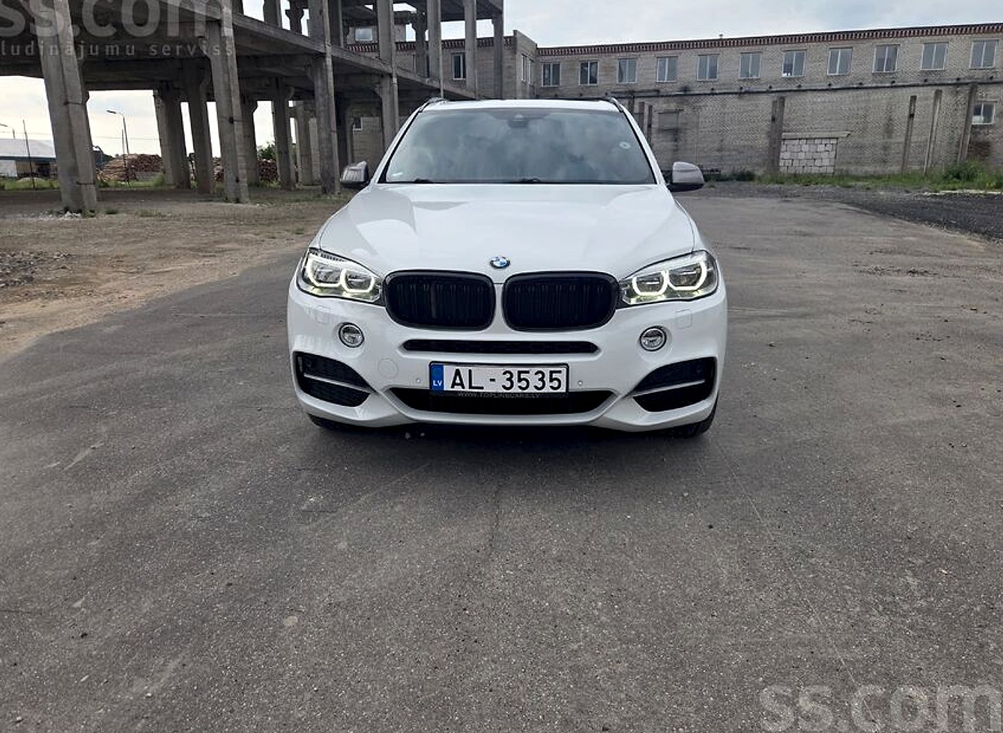 BMW X5 — foto 2