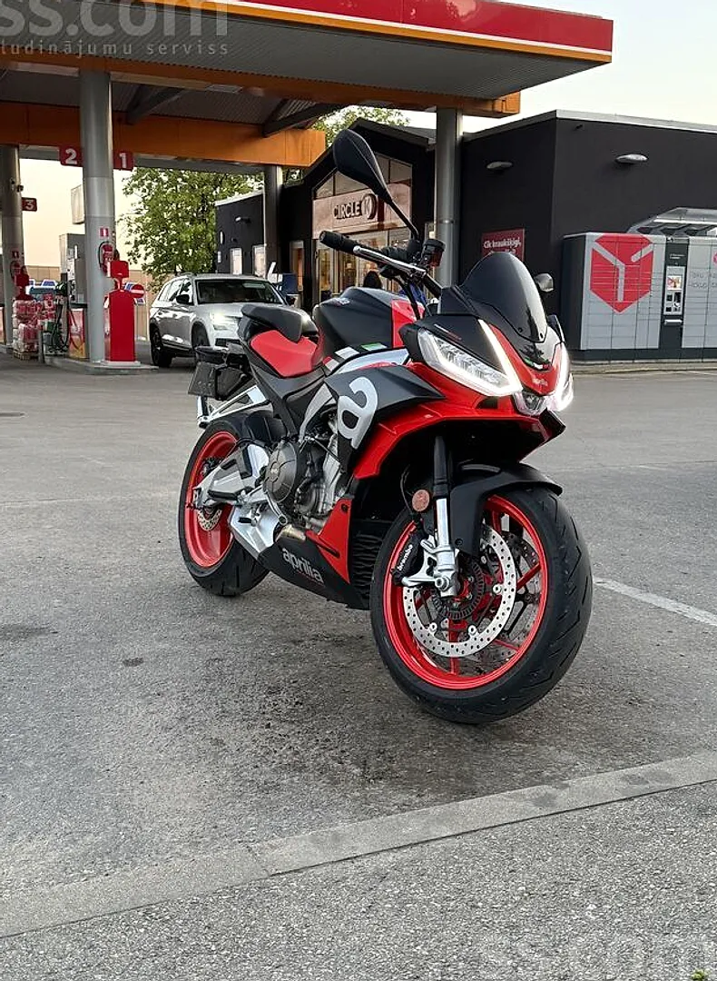 Aprilia Tuono, 2021. gads