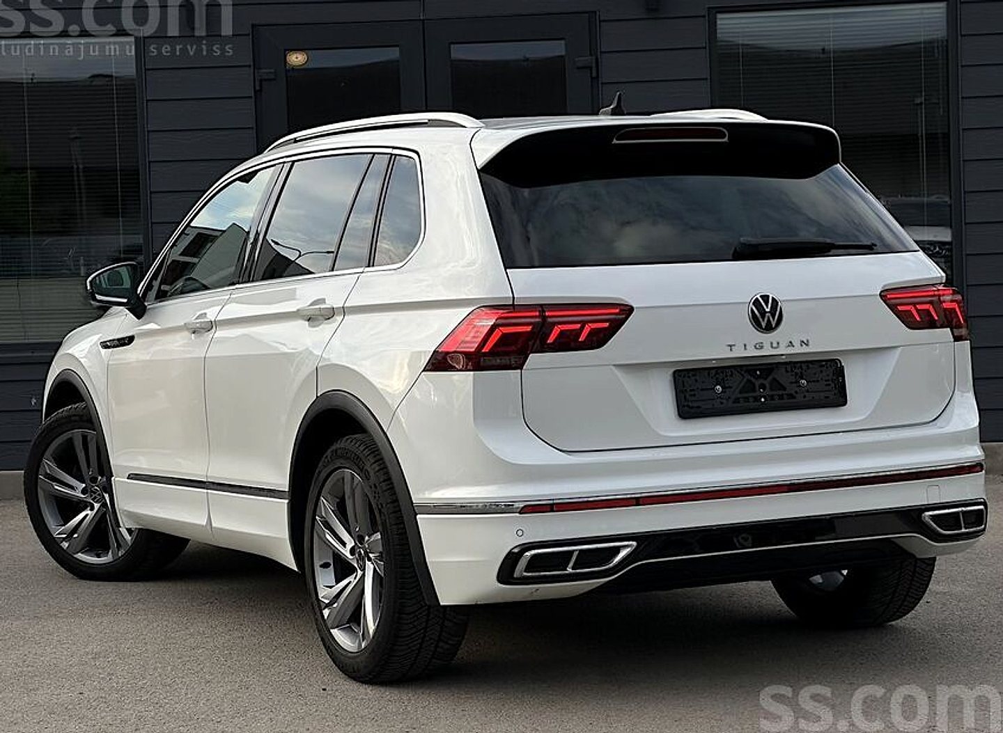 Volkswagen Tiguan — foto 2