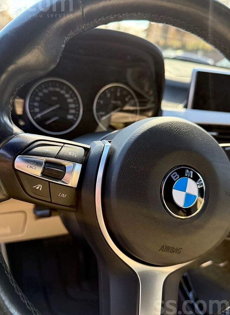 BMW X1 — foto 6