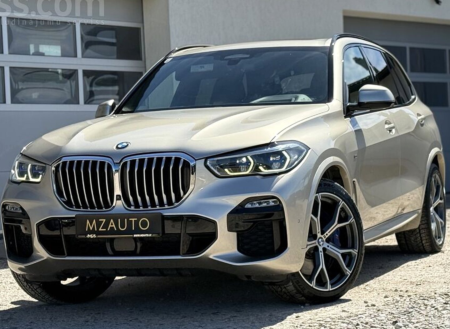 BMW X5 — foto 2