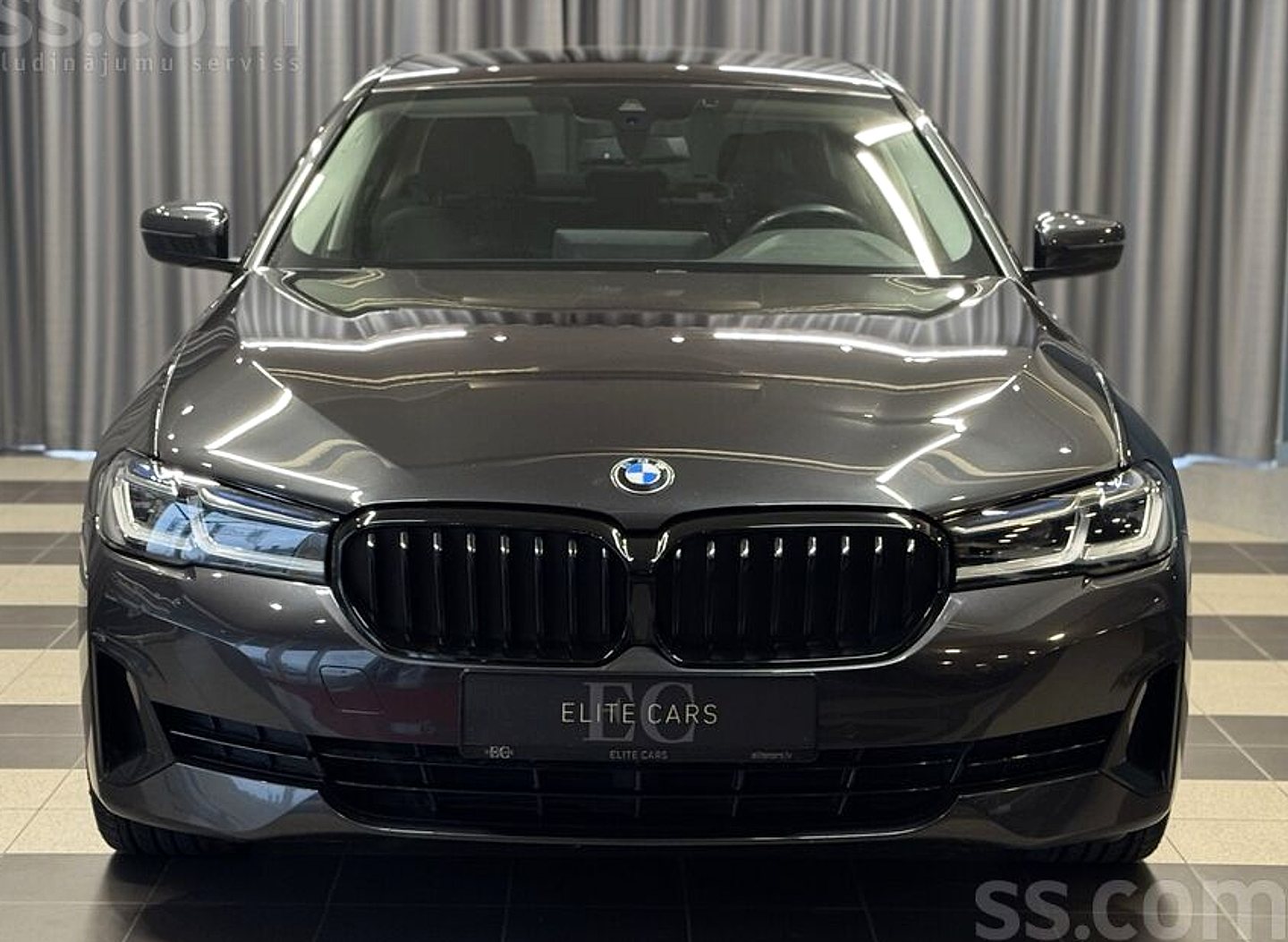 BMW 520 — foto 2