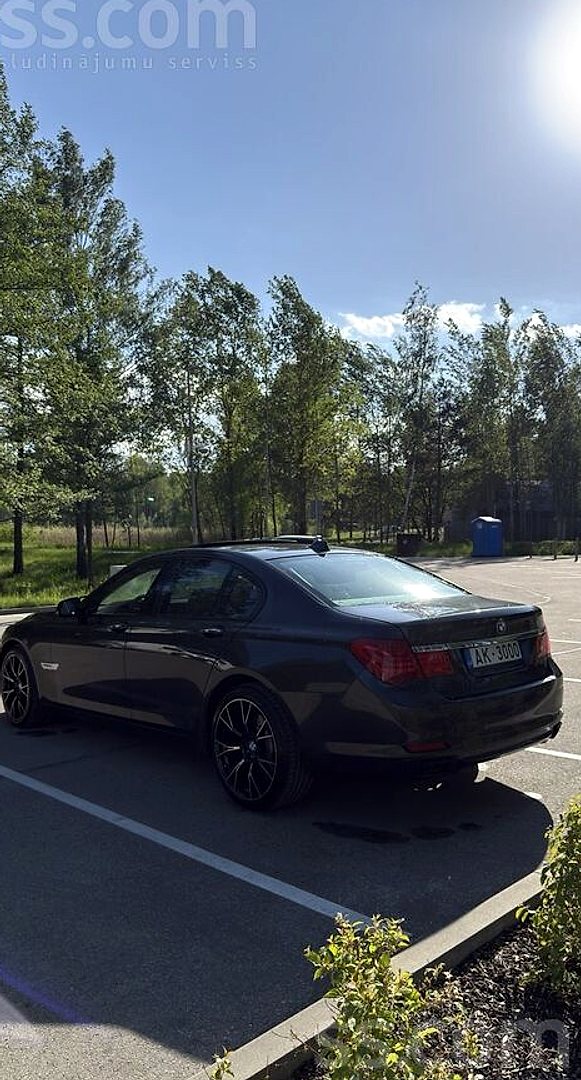 BMW 730 — foto 3