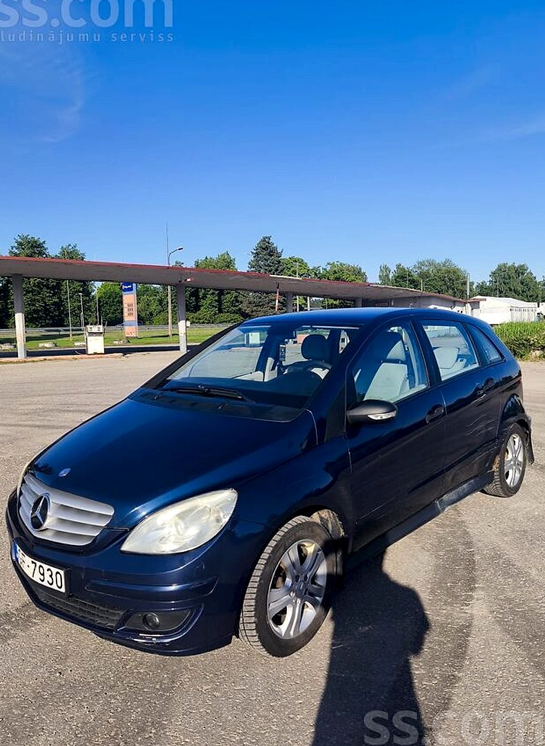 Mercedes-Benz B150