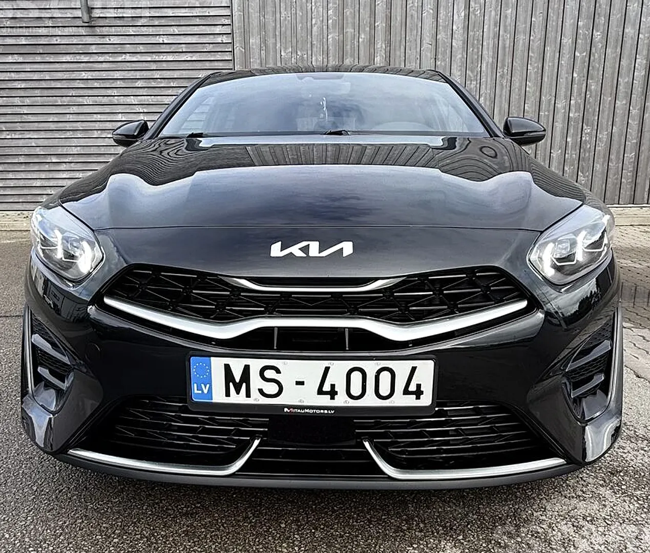 Kia Proceed, 2023. gads