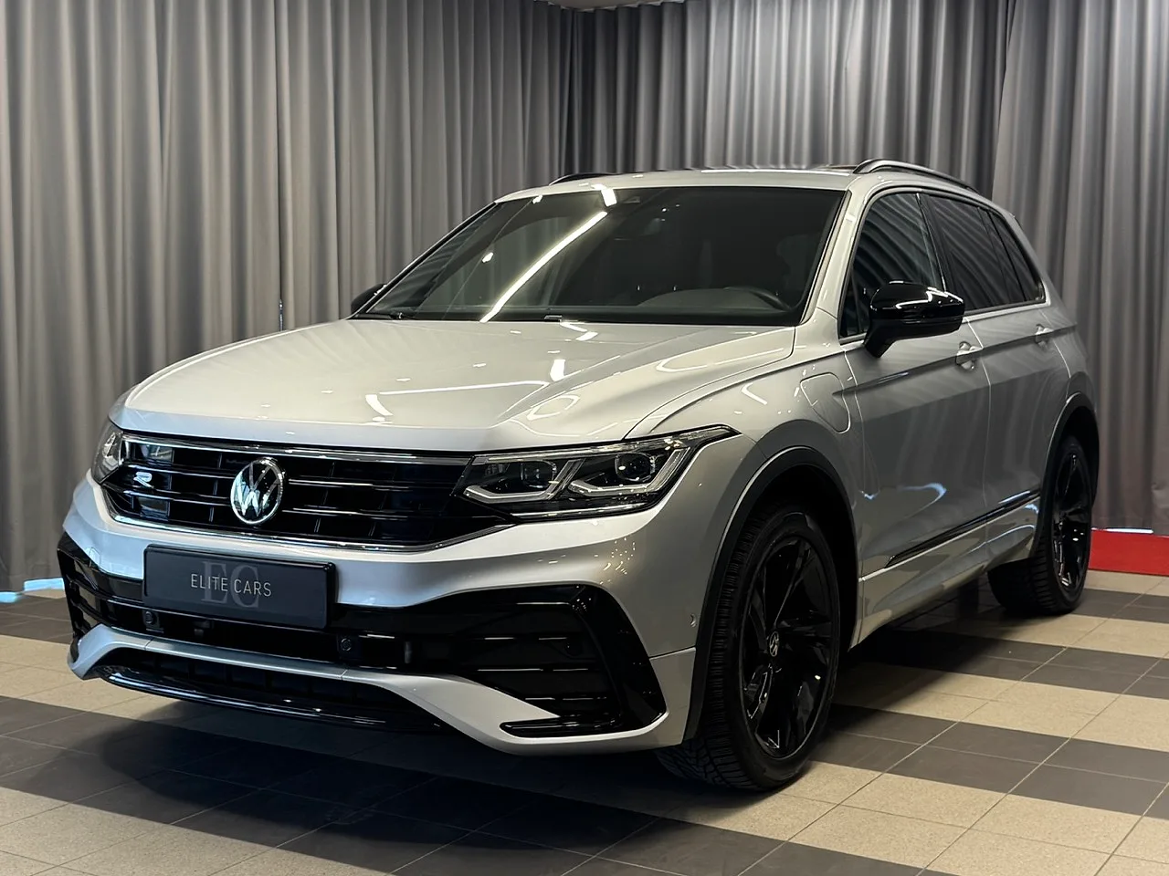 Volkswagen Tiguan, 2021. gads
