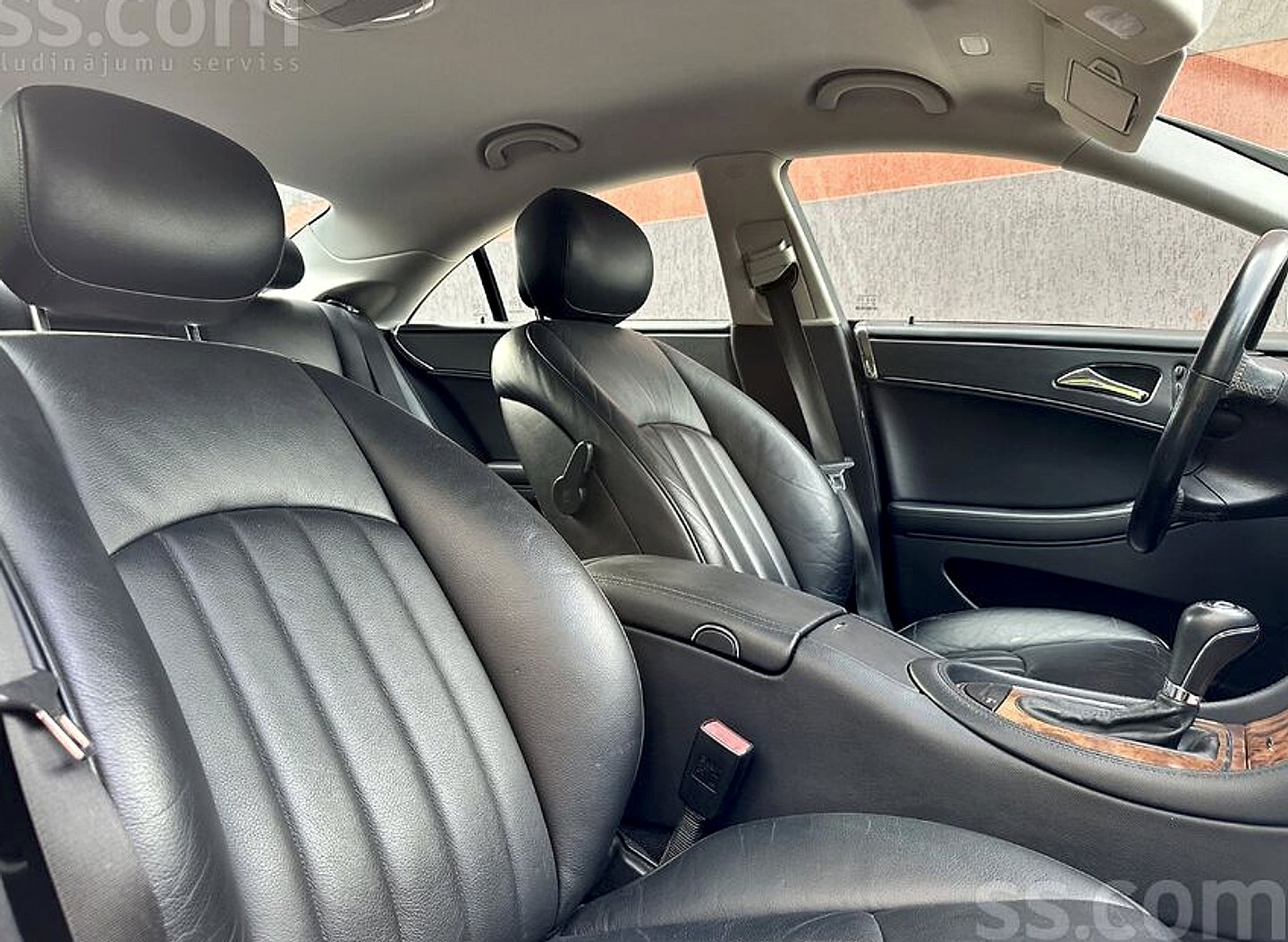 Mercedes-Benz CLS320 — foto 6