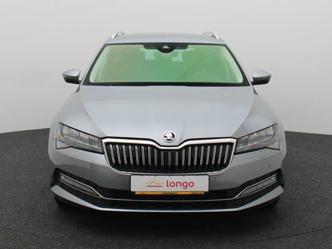 Škoda Superb — foto 4