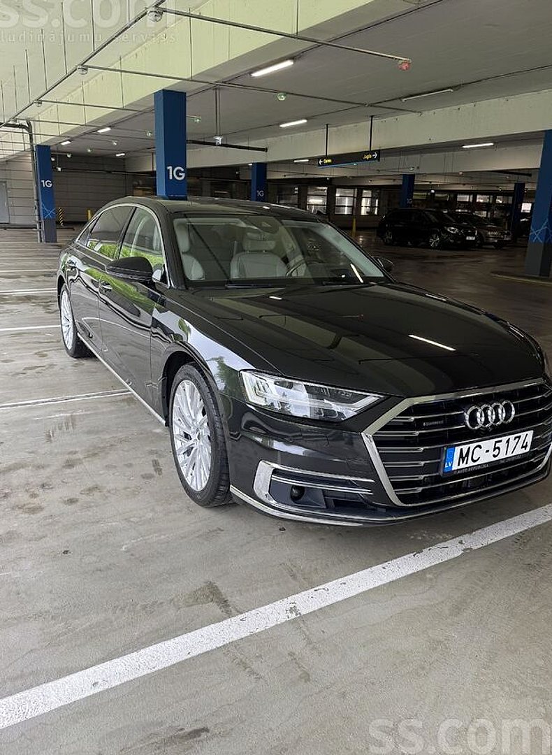 Audi A8, 2017. gads