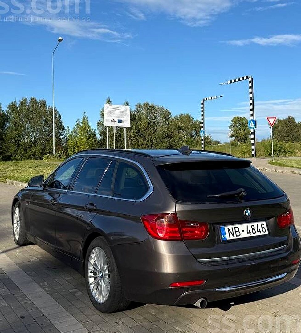 BMW 320 — foto 3