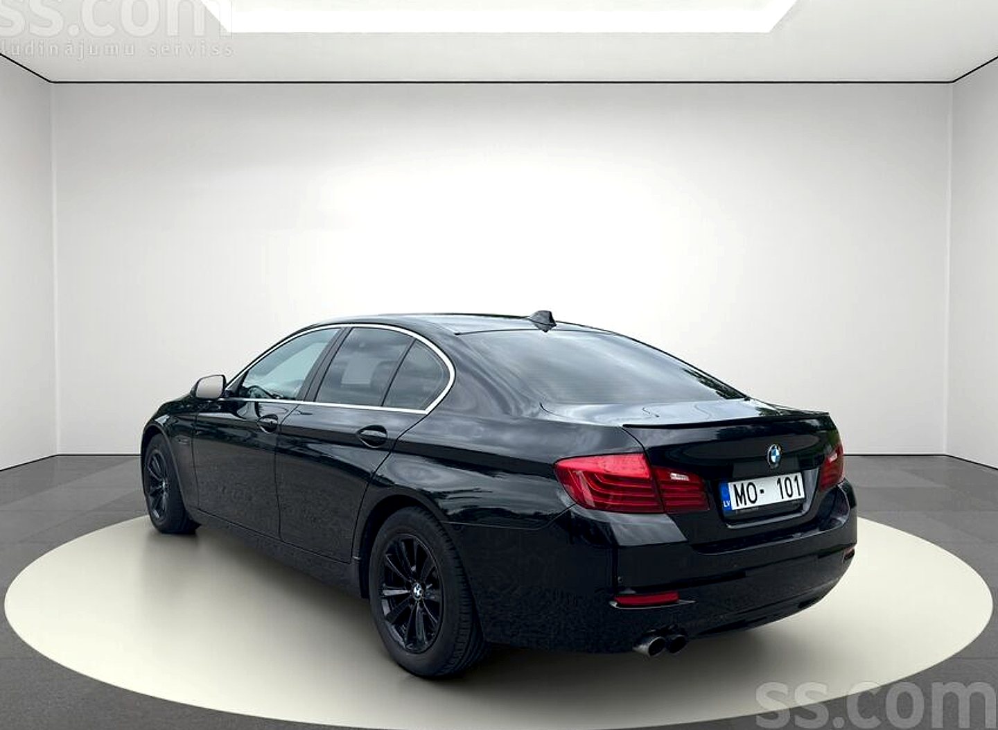 BMW 520 — foto 3