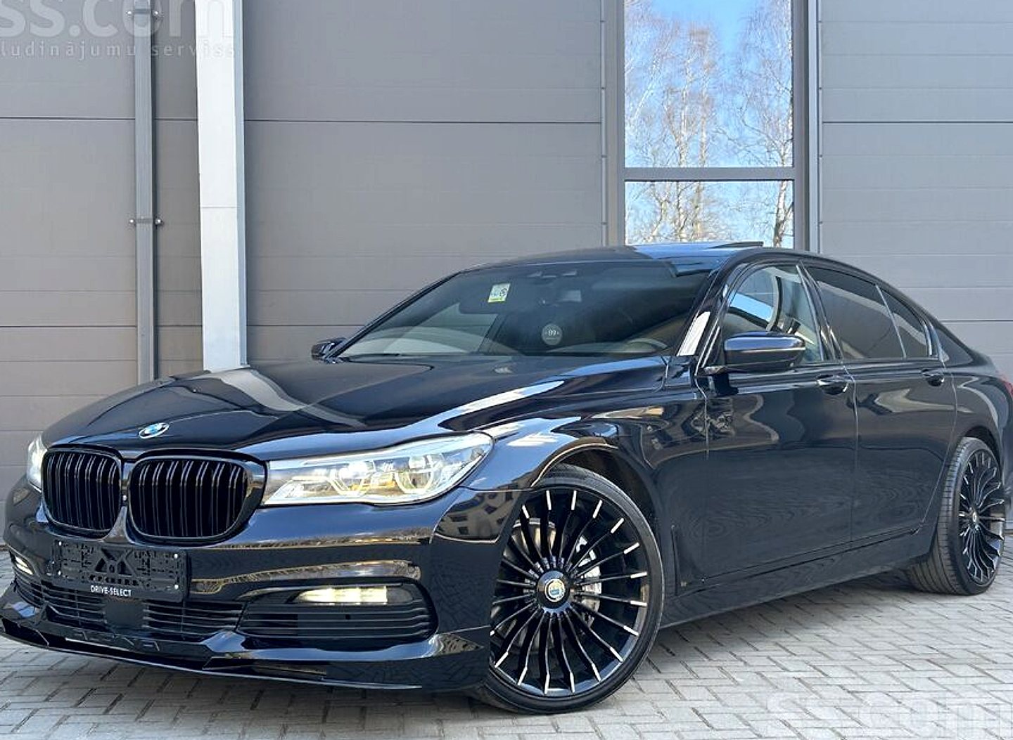 BMW 740 — foto 2