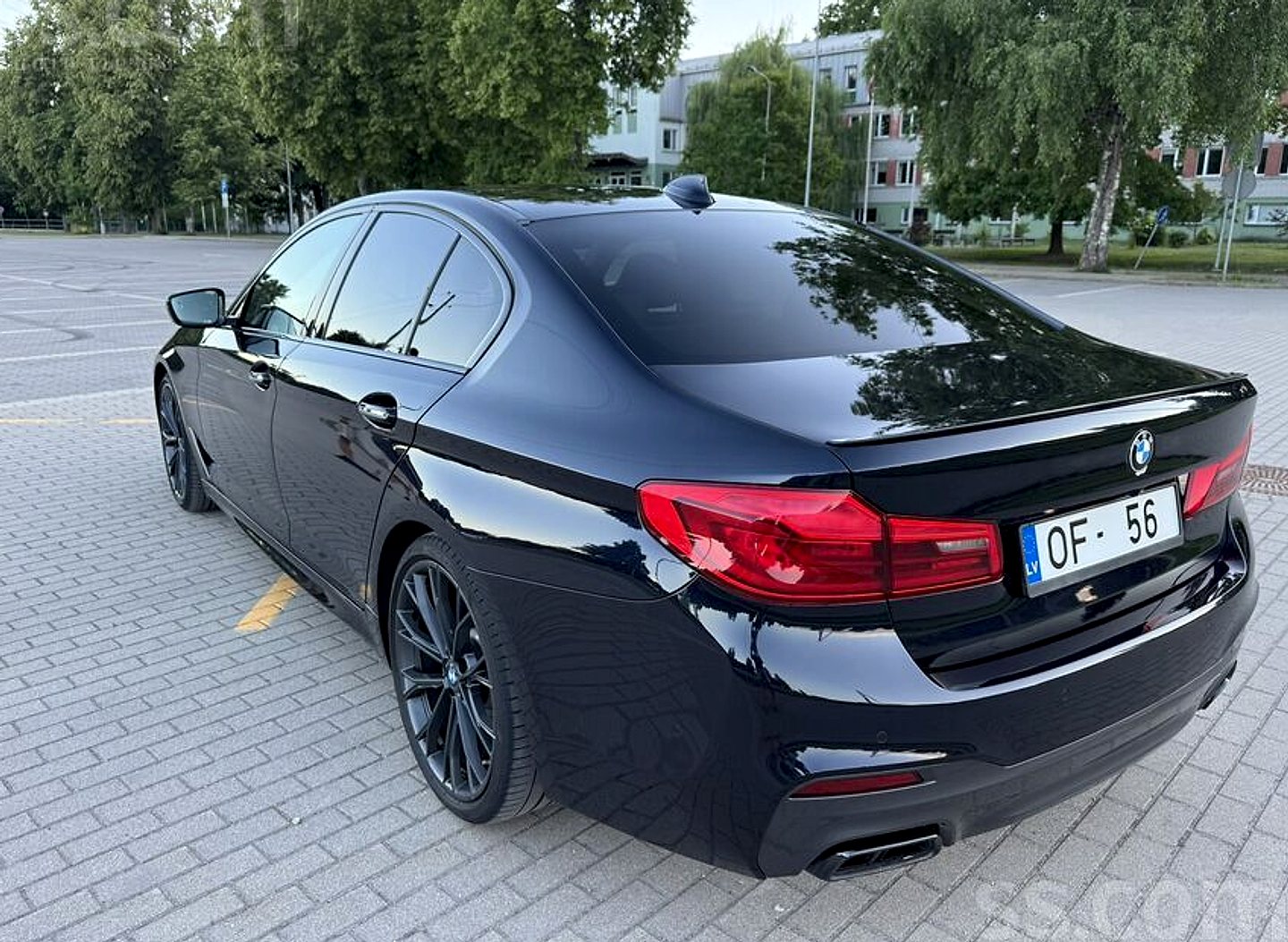 BMW 550 — foto 4
