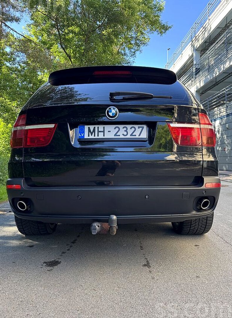 BMW X5 — foto 3