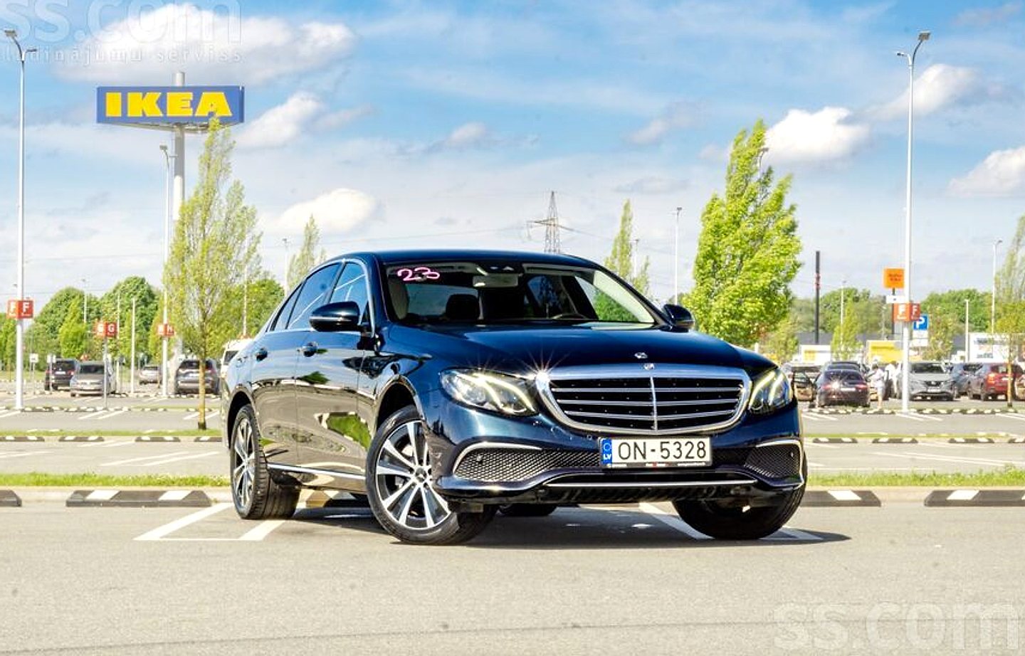 Mercedes-Benz E350 — foto 2