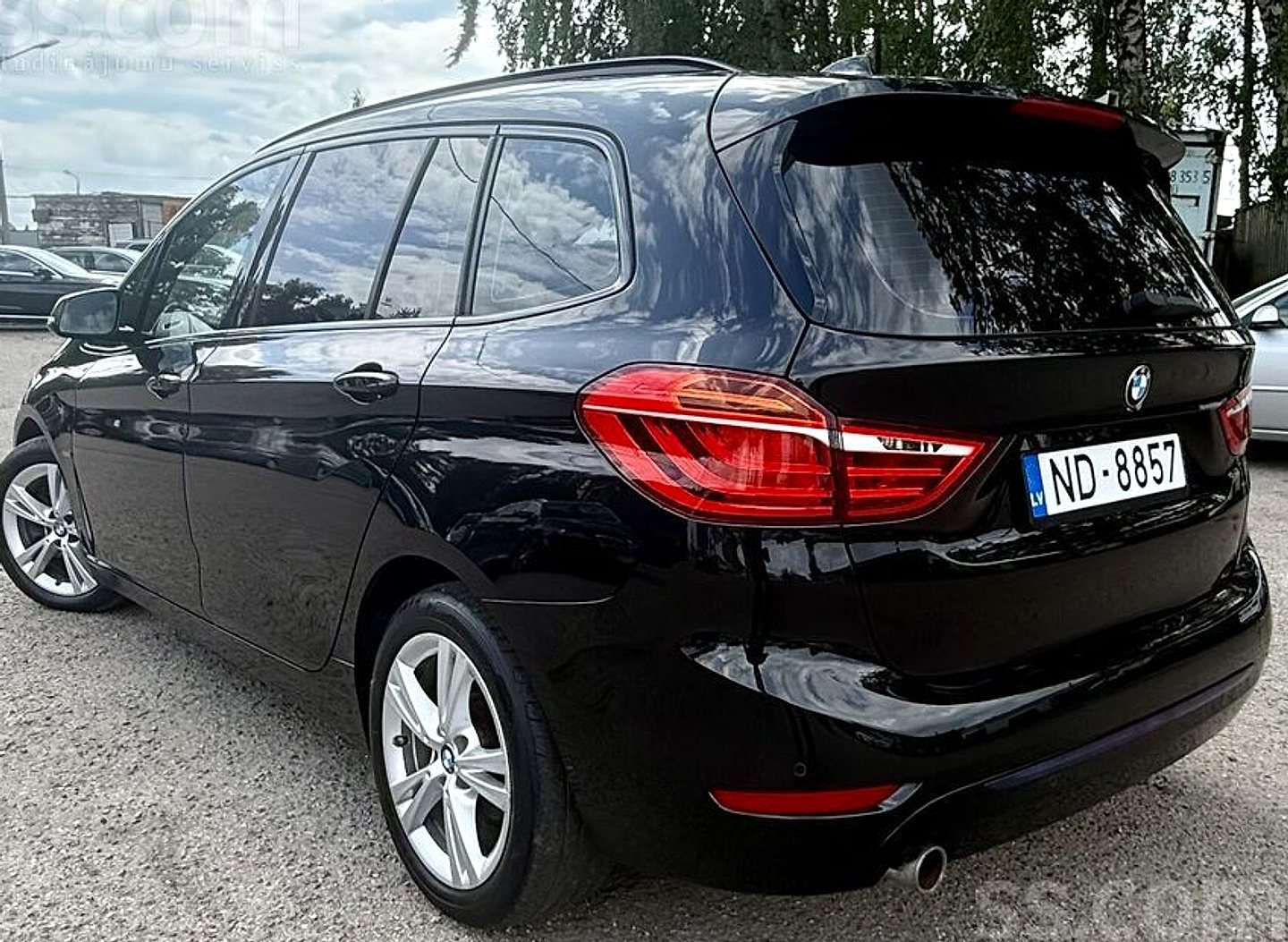 BMW 218 — foto 4