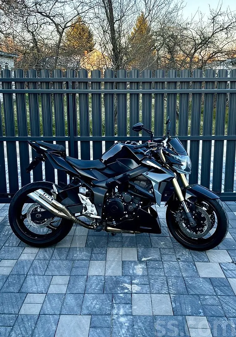 Suzuki Gsr750, 2011. gads