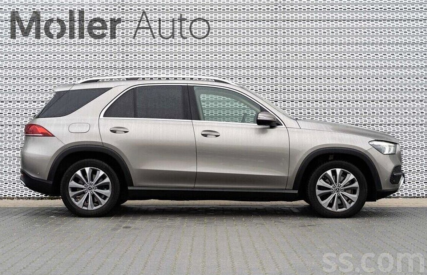 Mercedes-Benz GLE 400 — foto 5