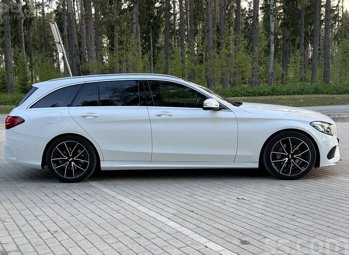 Mercedes-Benz C220 — foto 4