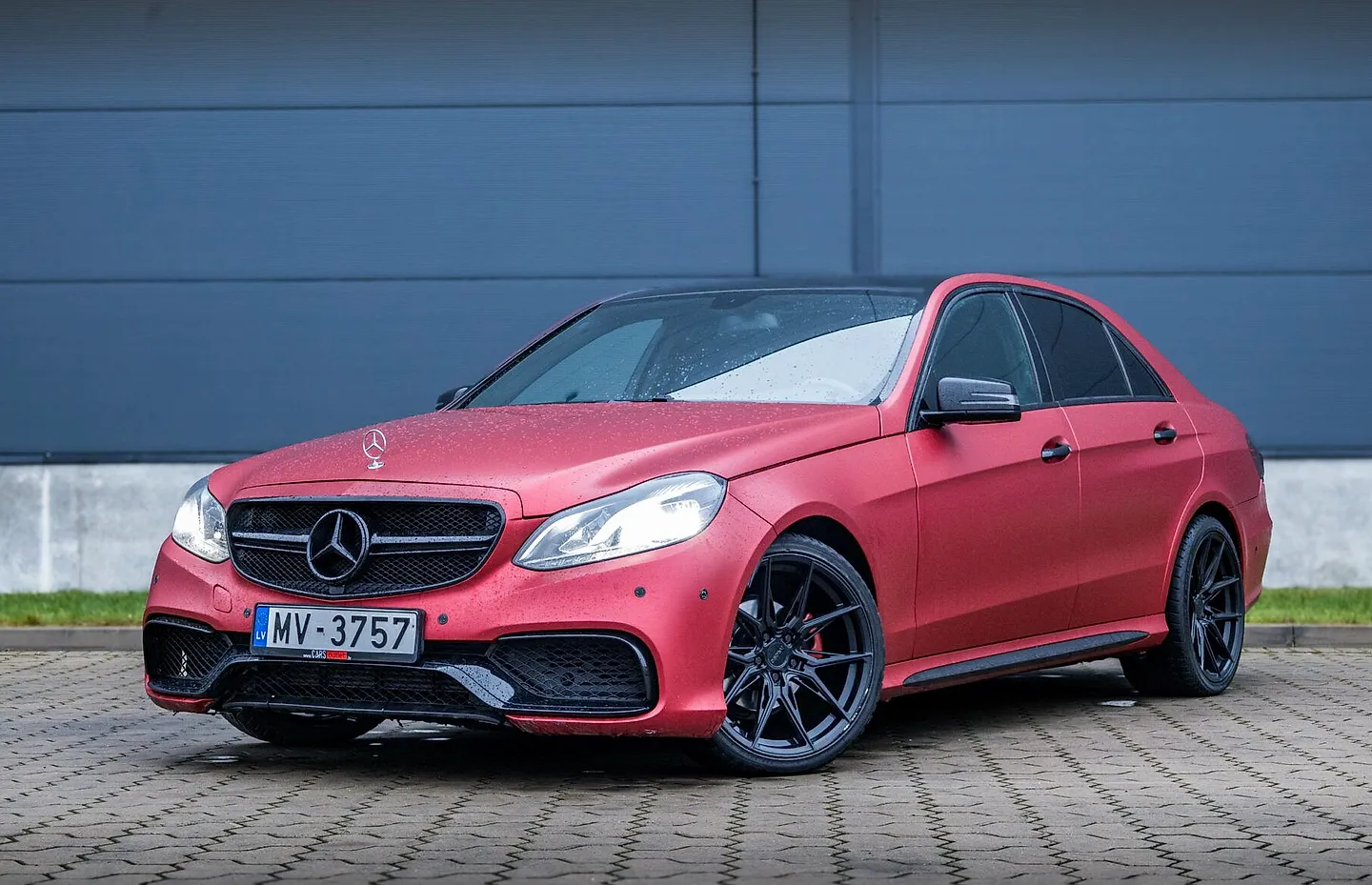 Mercedes-Benz Benz E 200, 2014. gads
