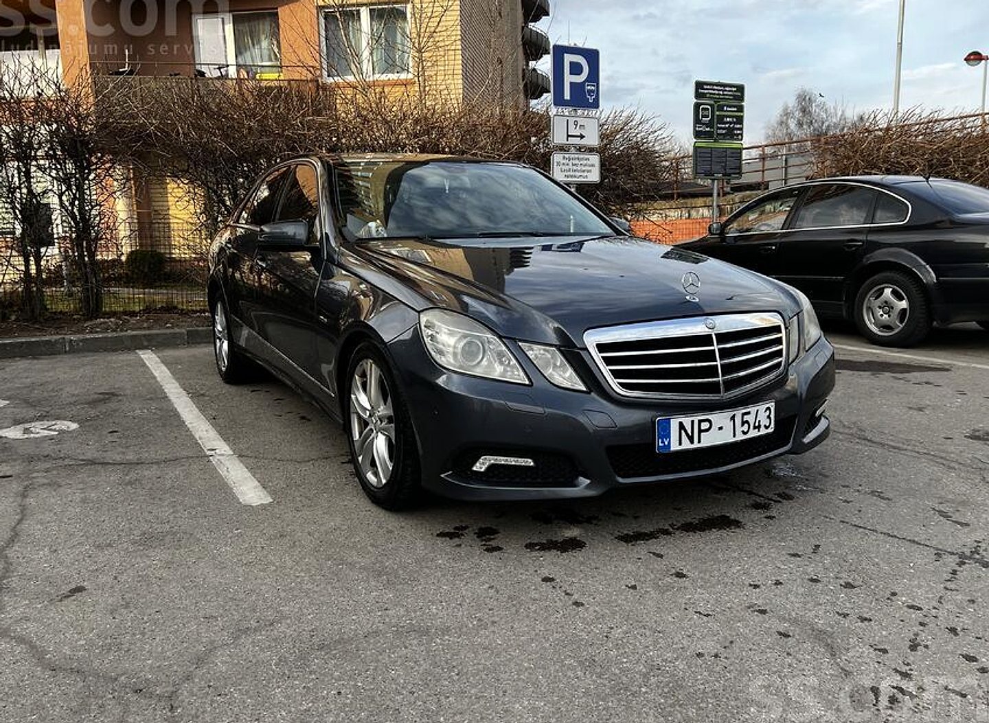 Mercedes-Benz E250 — foto 3