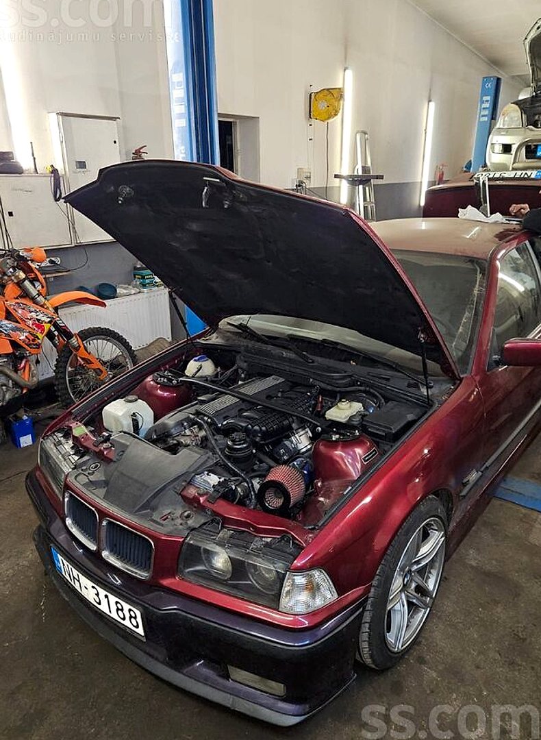 BMW 323 — foto 3