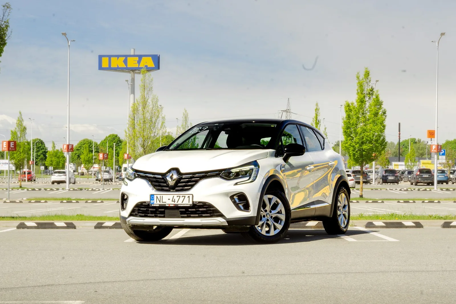 Renault CAPTUR E-TECH HYBRID, 2022. gads