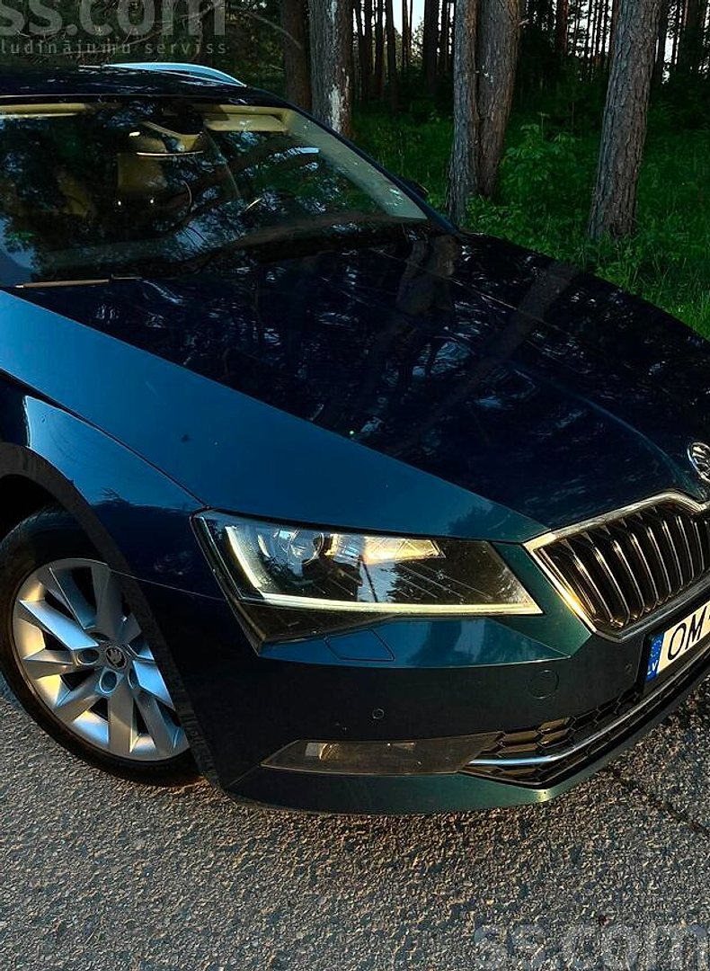 Škoda Superb — foto 5