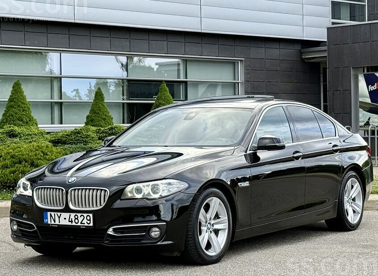 BMW 525 — foto 2