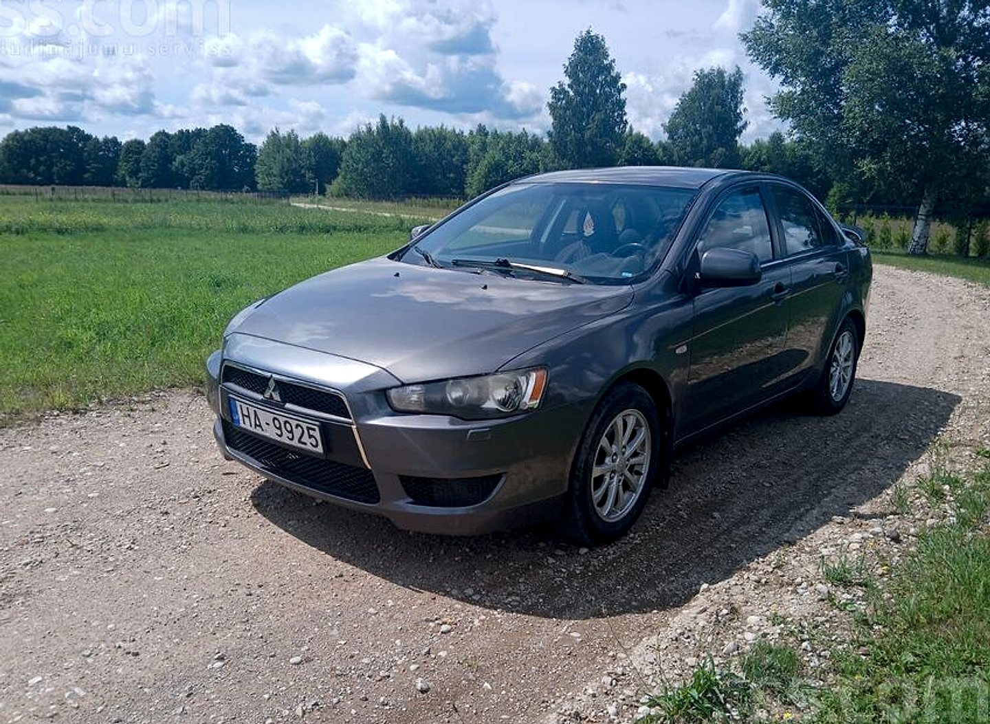 Mitsubishi Lancer — foto 2