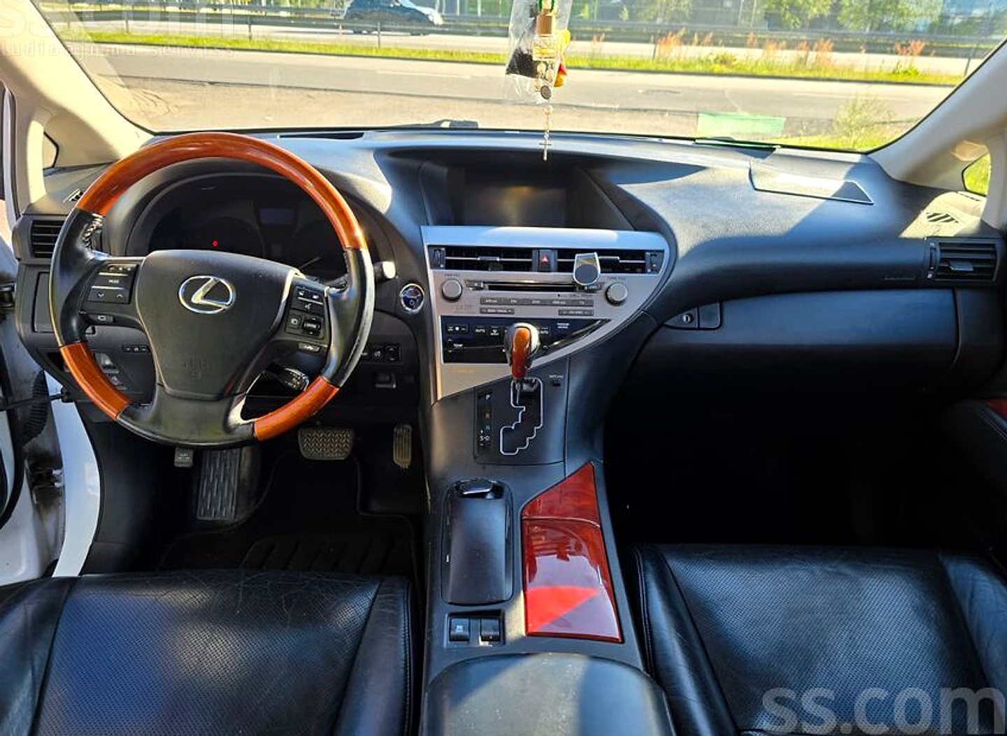 Lexus RX — foto 4
