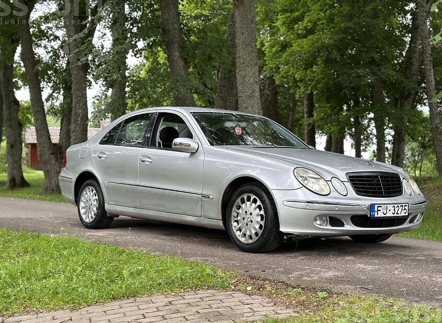 Mercedes-Benz E220 — foto 3