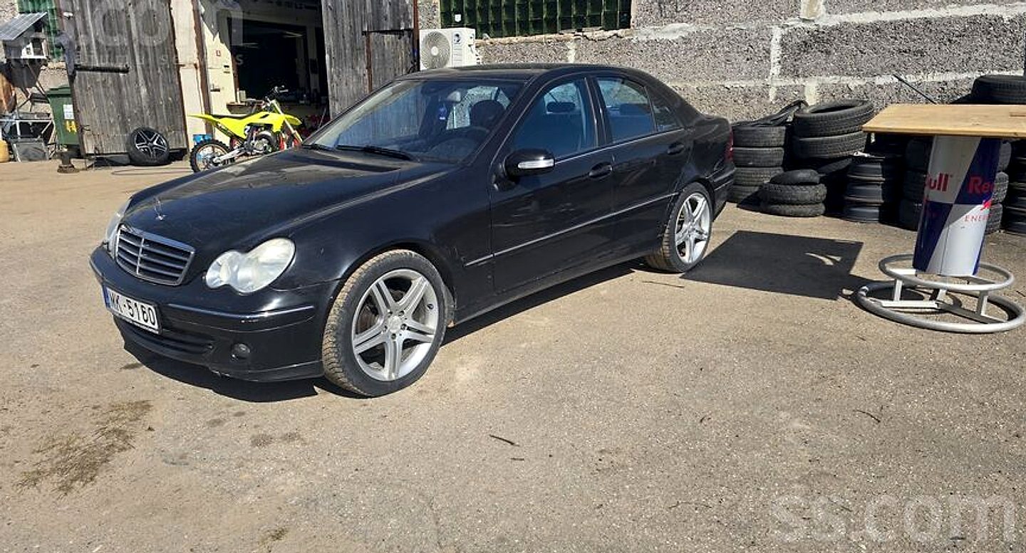 Mercedes-Benz C220 — foto 4
