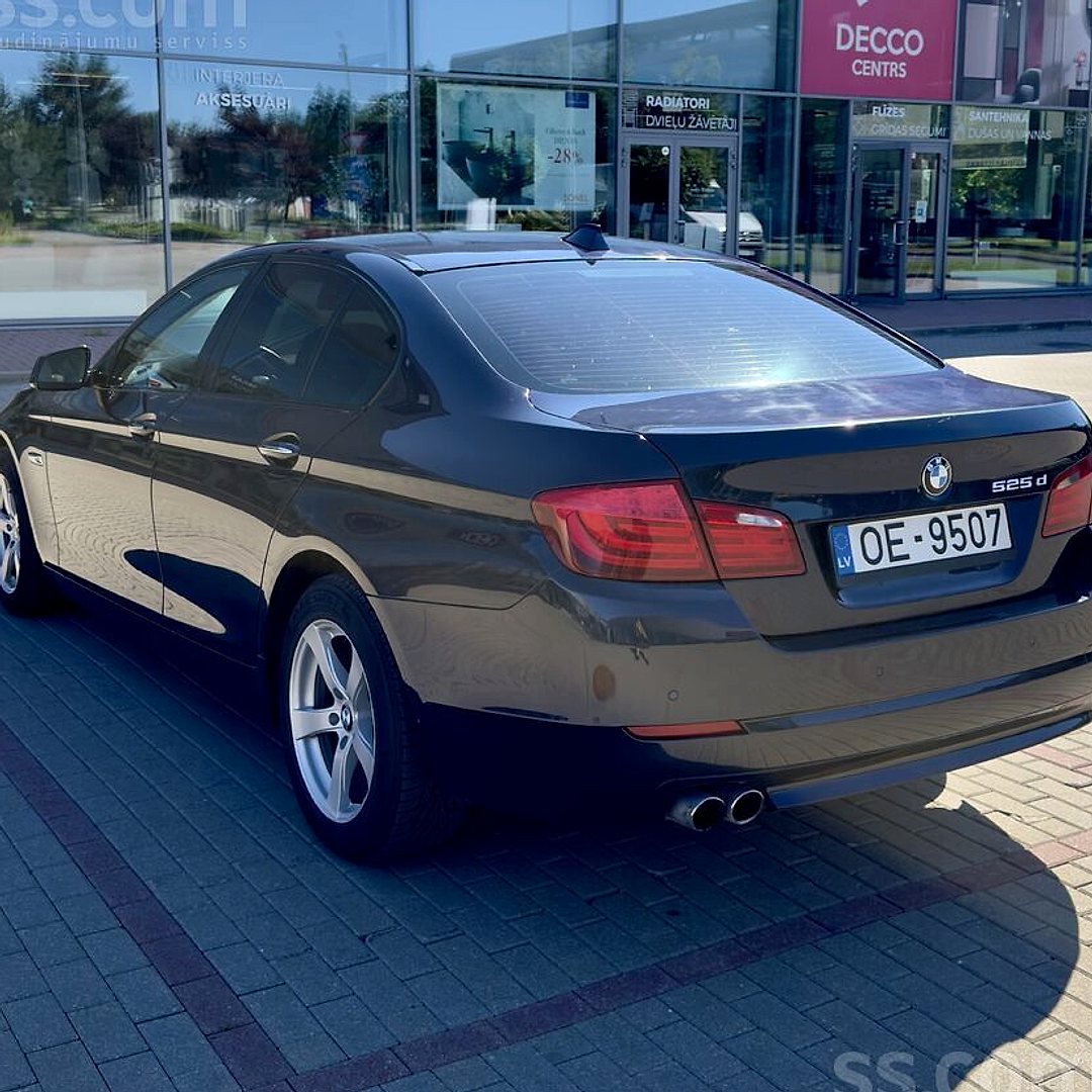 BMW 525 — foto 4
