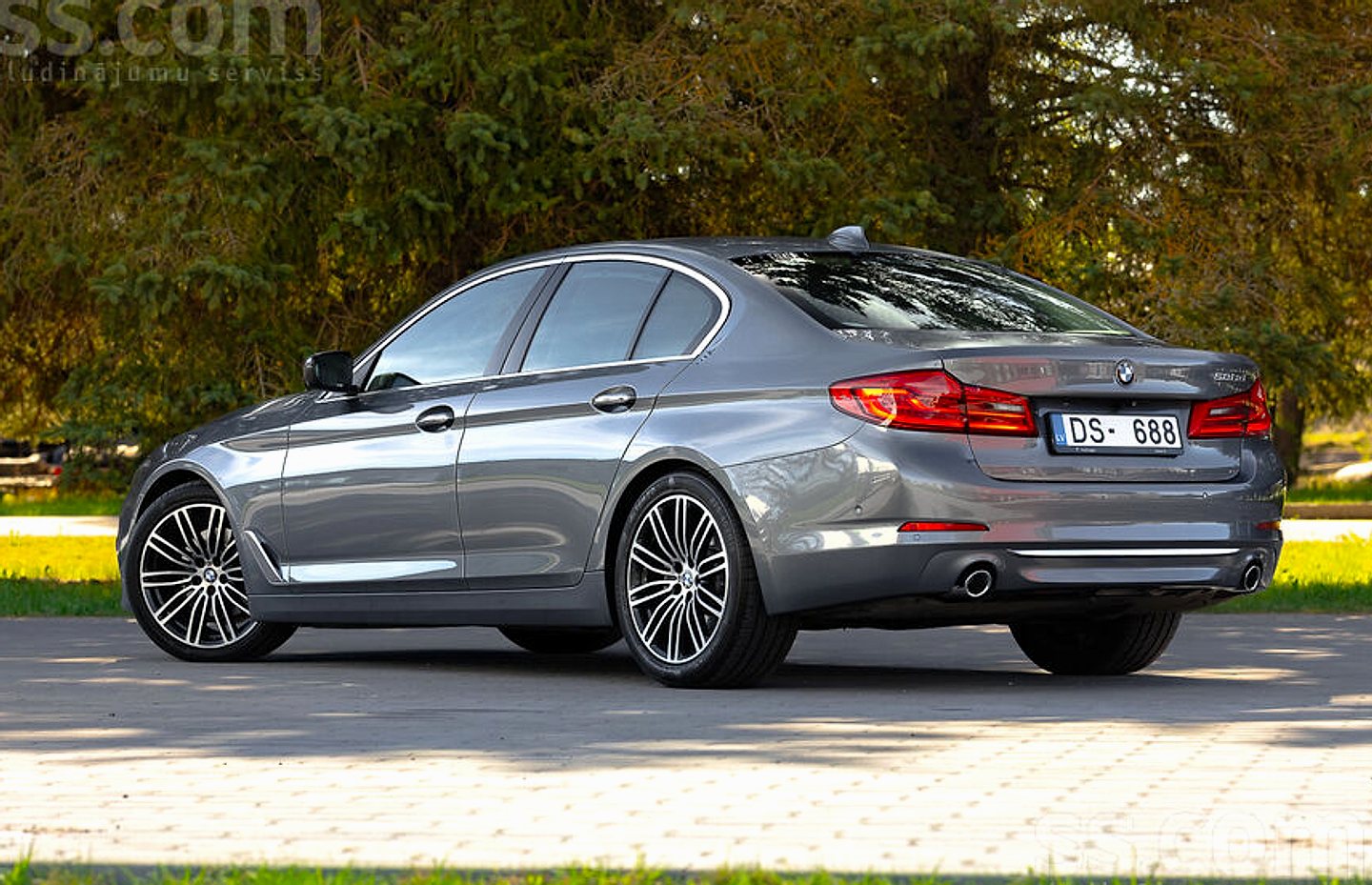 BMW 520 — foto 3