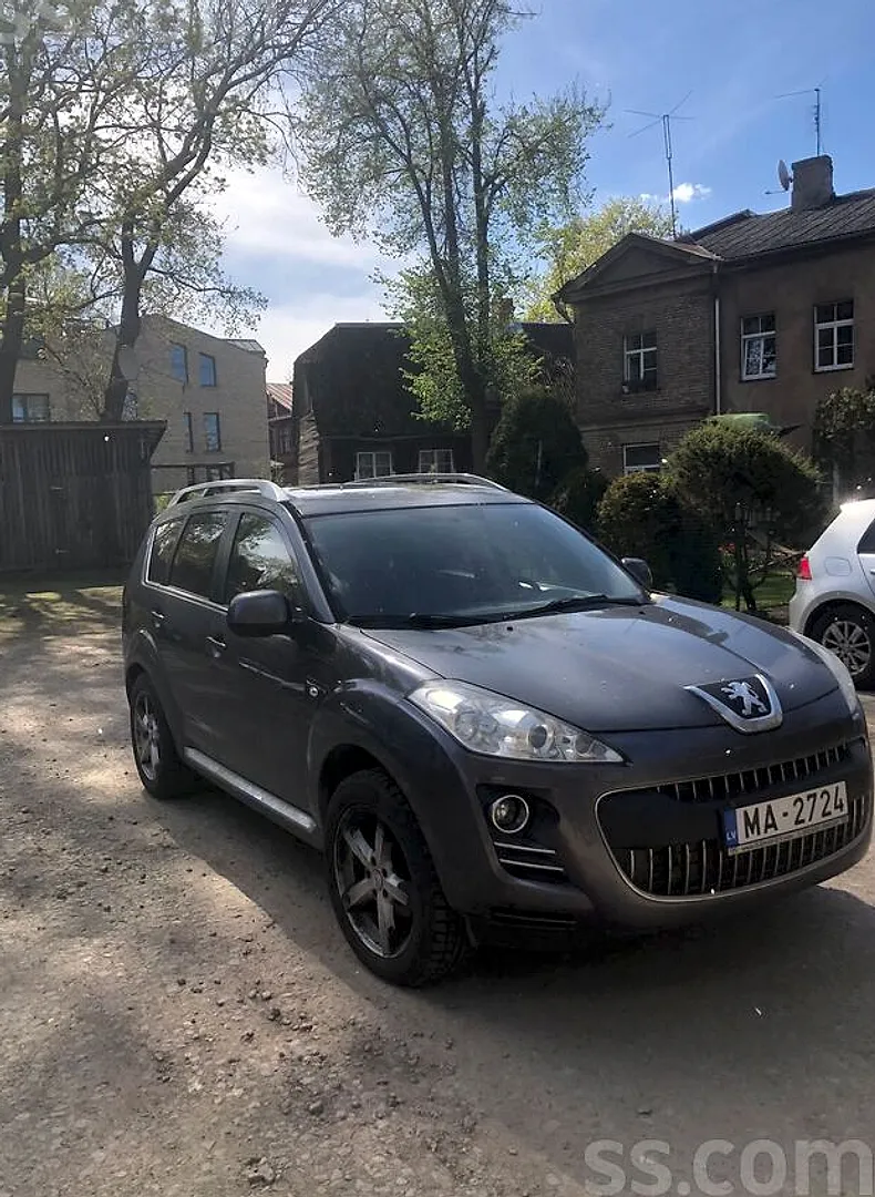 Peugeot 4007, 2009. gads