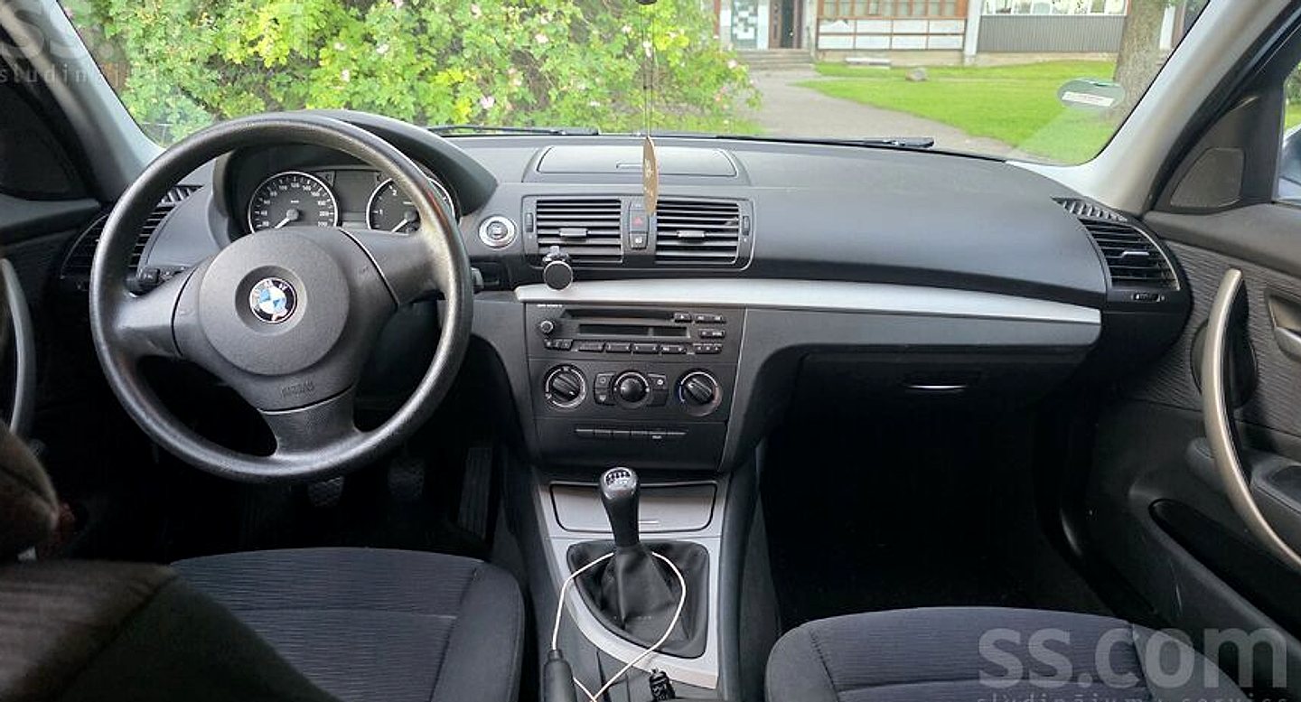 BMW 120 — foto 5