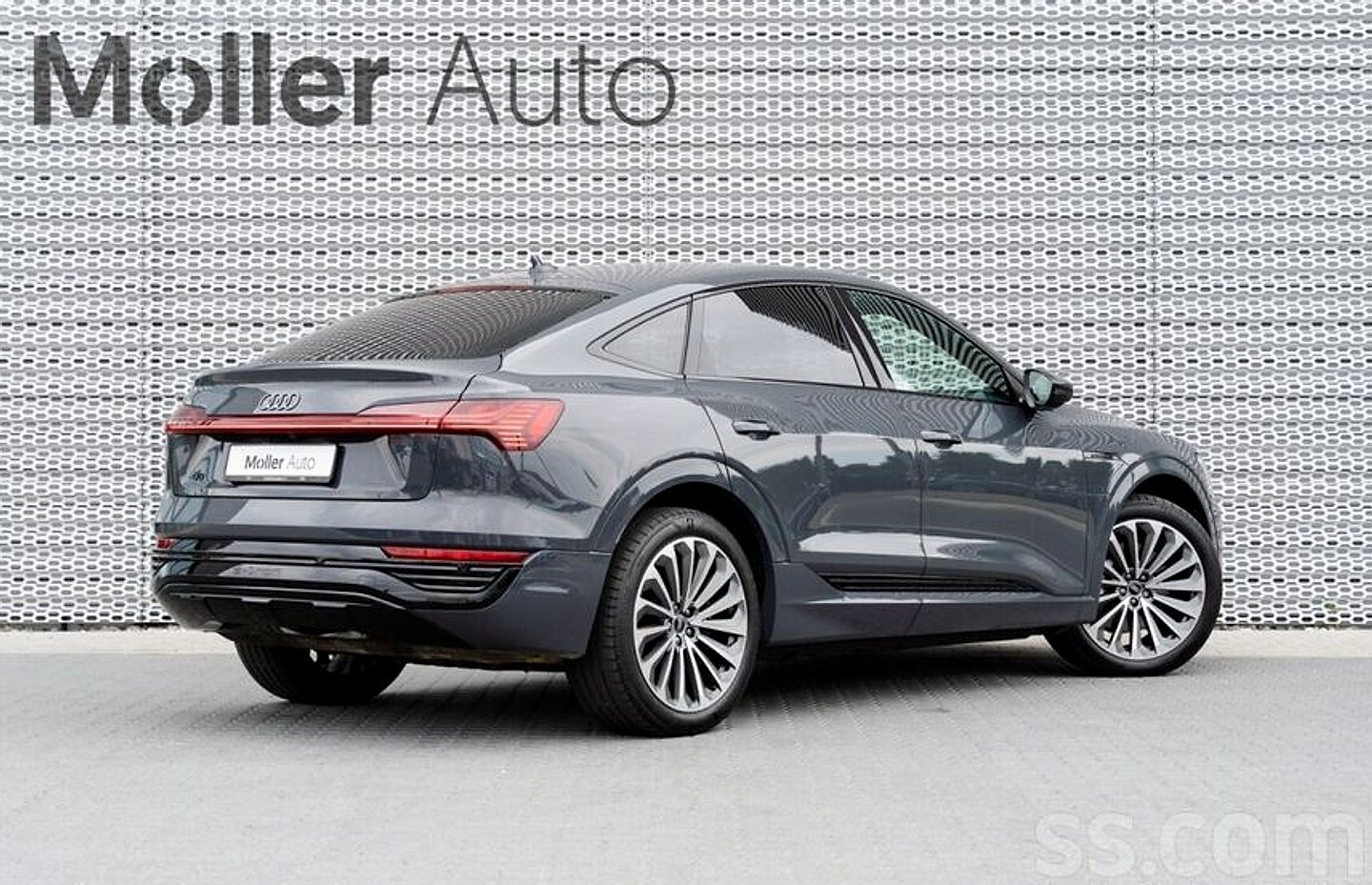 Audi E-tron — foto 4