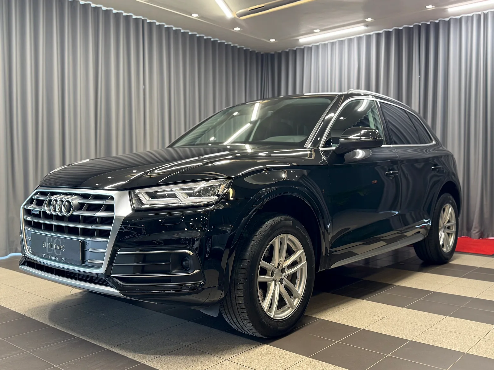 Audi Q5, 2020. gads