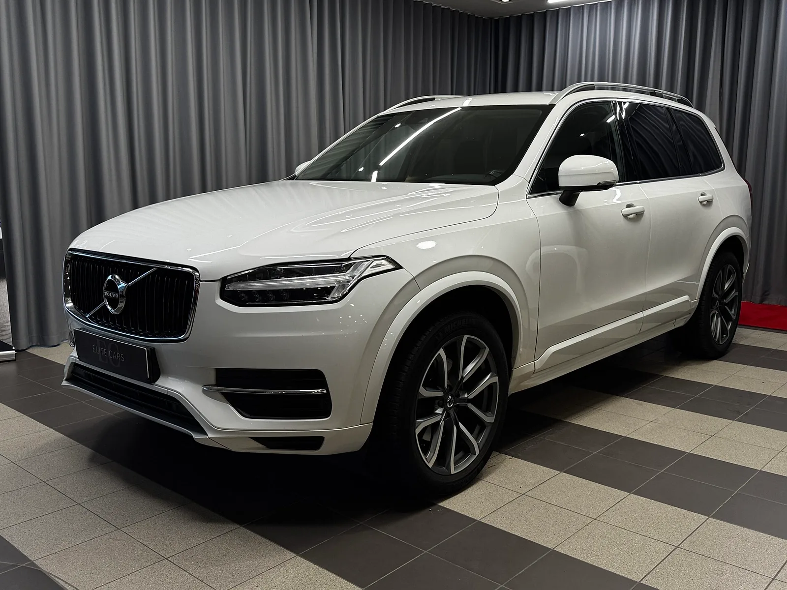 Volvo XC90, 2018. gads