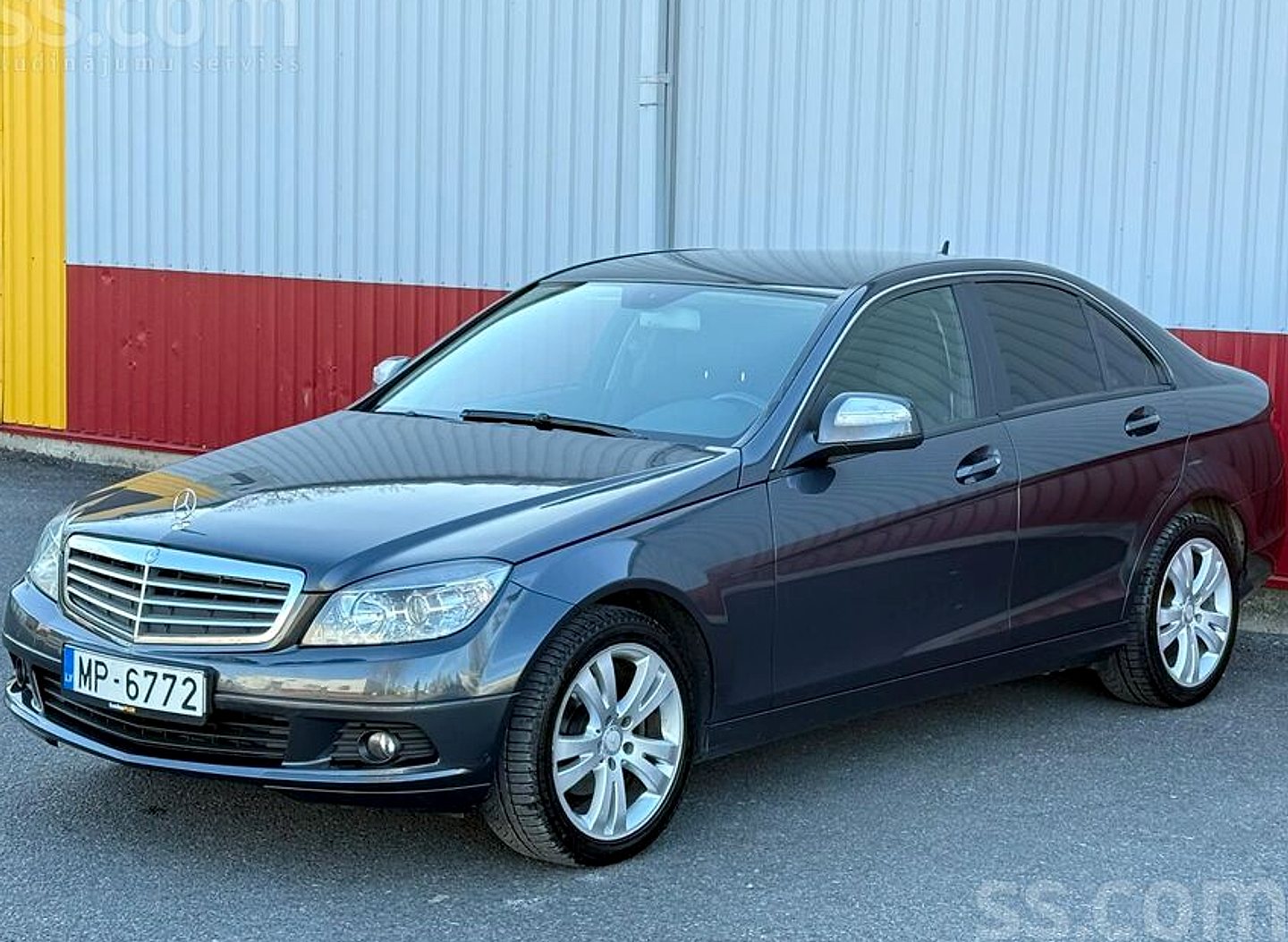 Mercedes-Benz C200 — foto 2