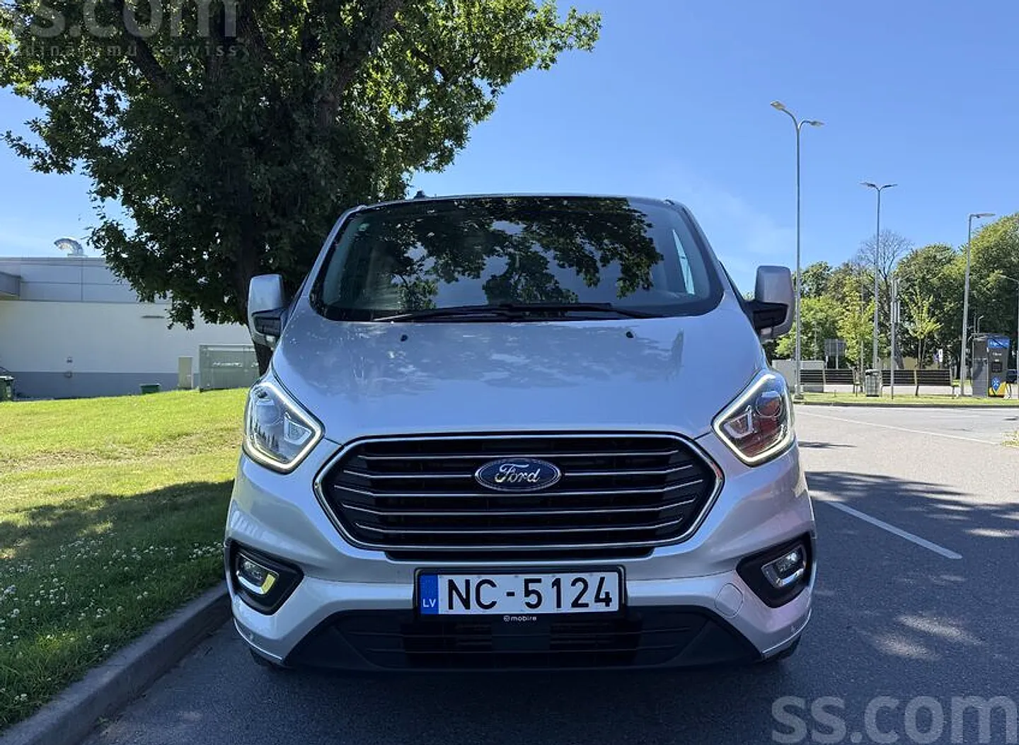 Ford Tourneo, 2022. gads