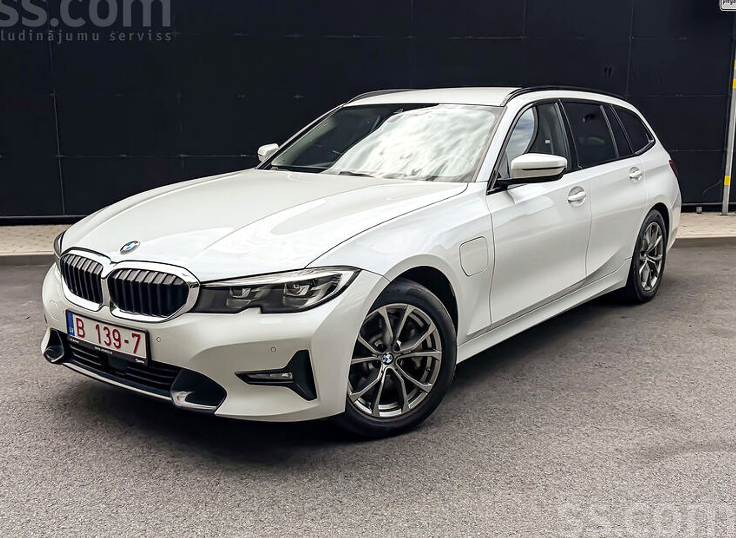 BMW 330 — foto 2