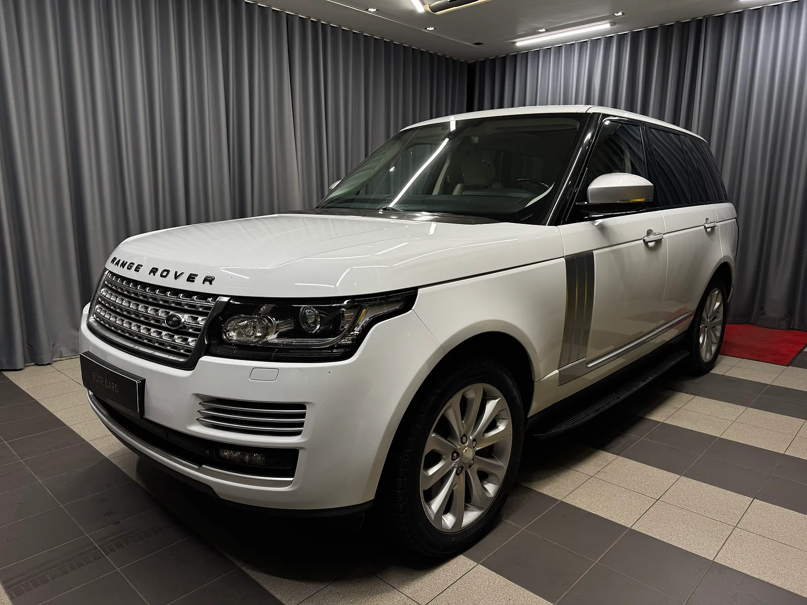 Land Rover Range Rover, 2014. gads