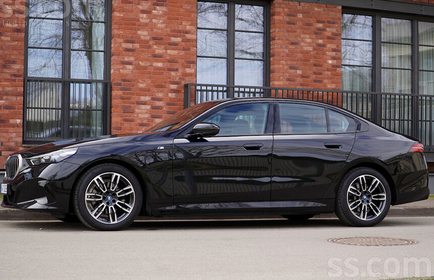 BMW 530 — foto 3