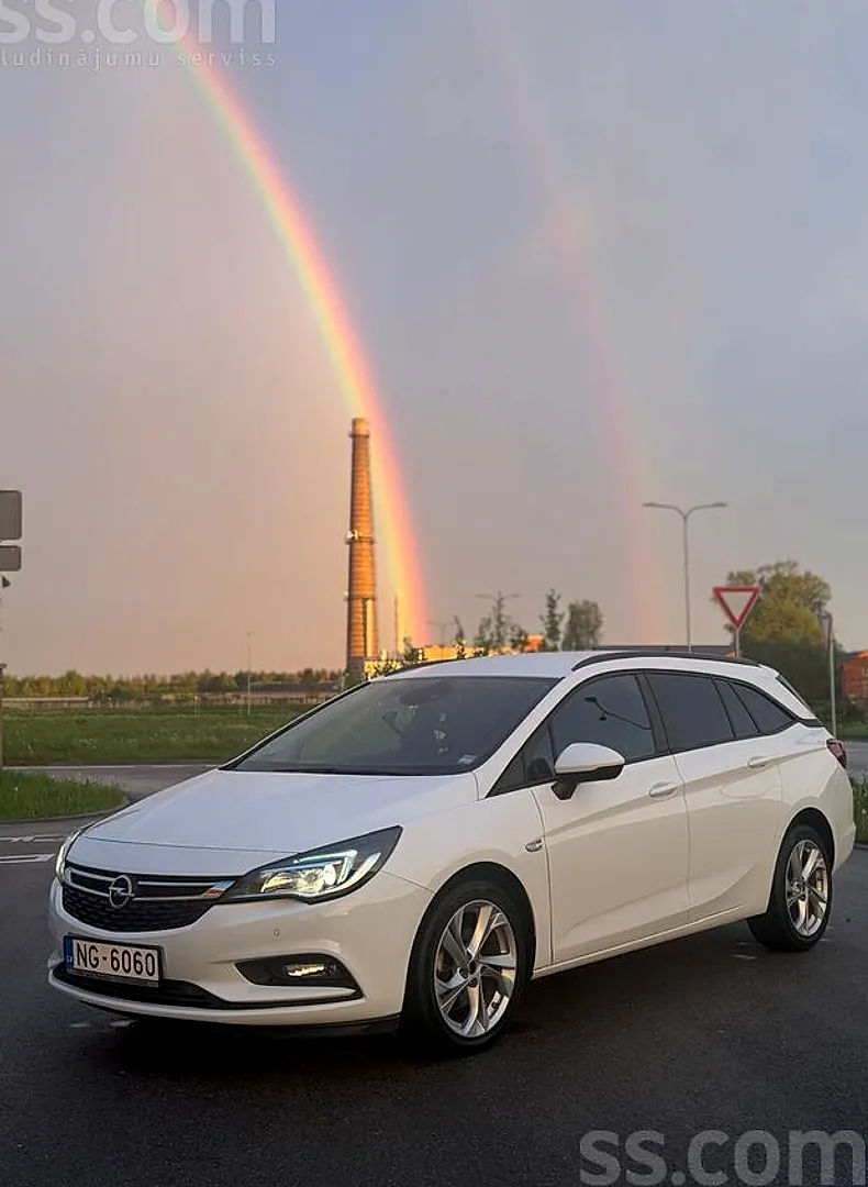 Opel Astra, 2017. gads