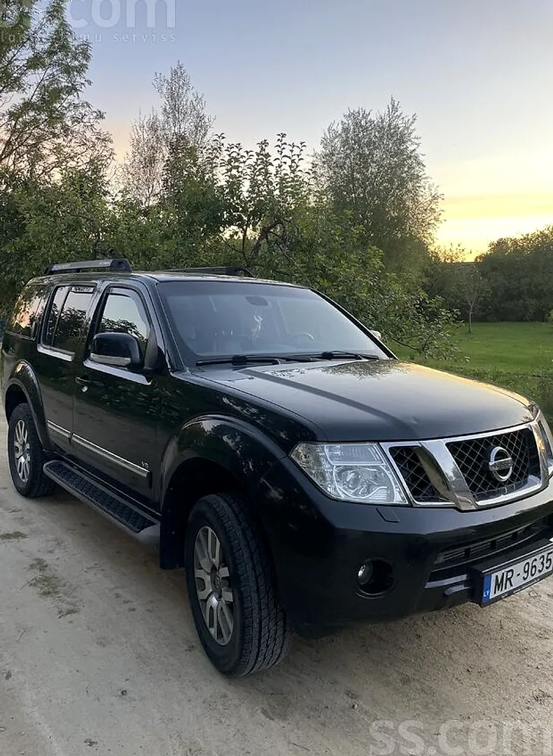 Nissan Pathfinder, 2011. gads