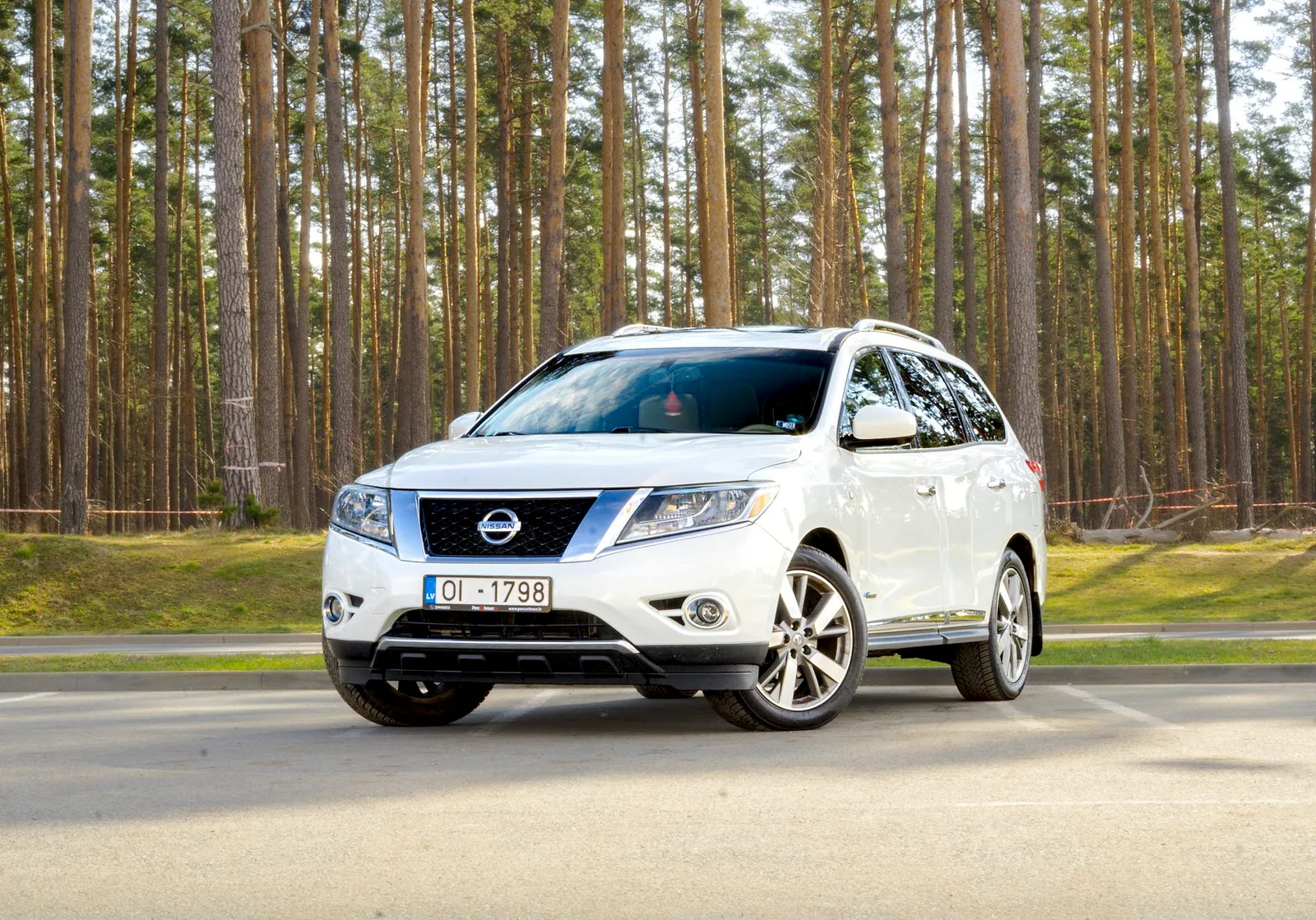 Nissan PATHFINDER 7 SĒDVIETAS, 2014. gads